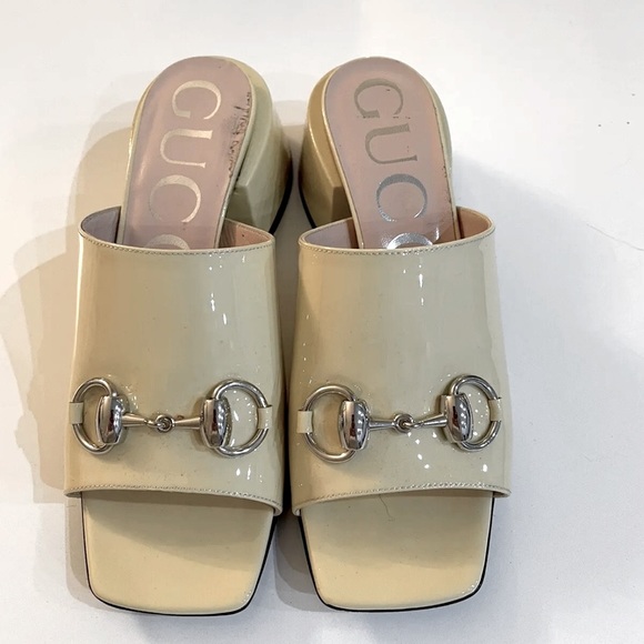 GUCCI Lexi Butter 34/4 Horsebit Patent Leather Sandals/Mules 890.00 Authentic - Picture 1 of 7